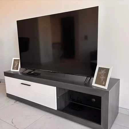 Seaside View Laurent דירה *